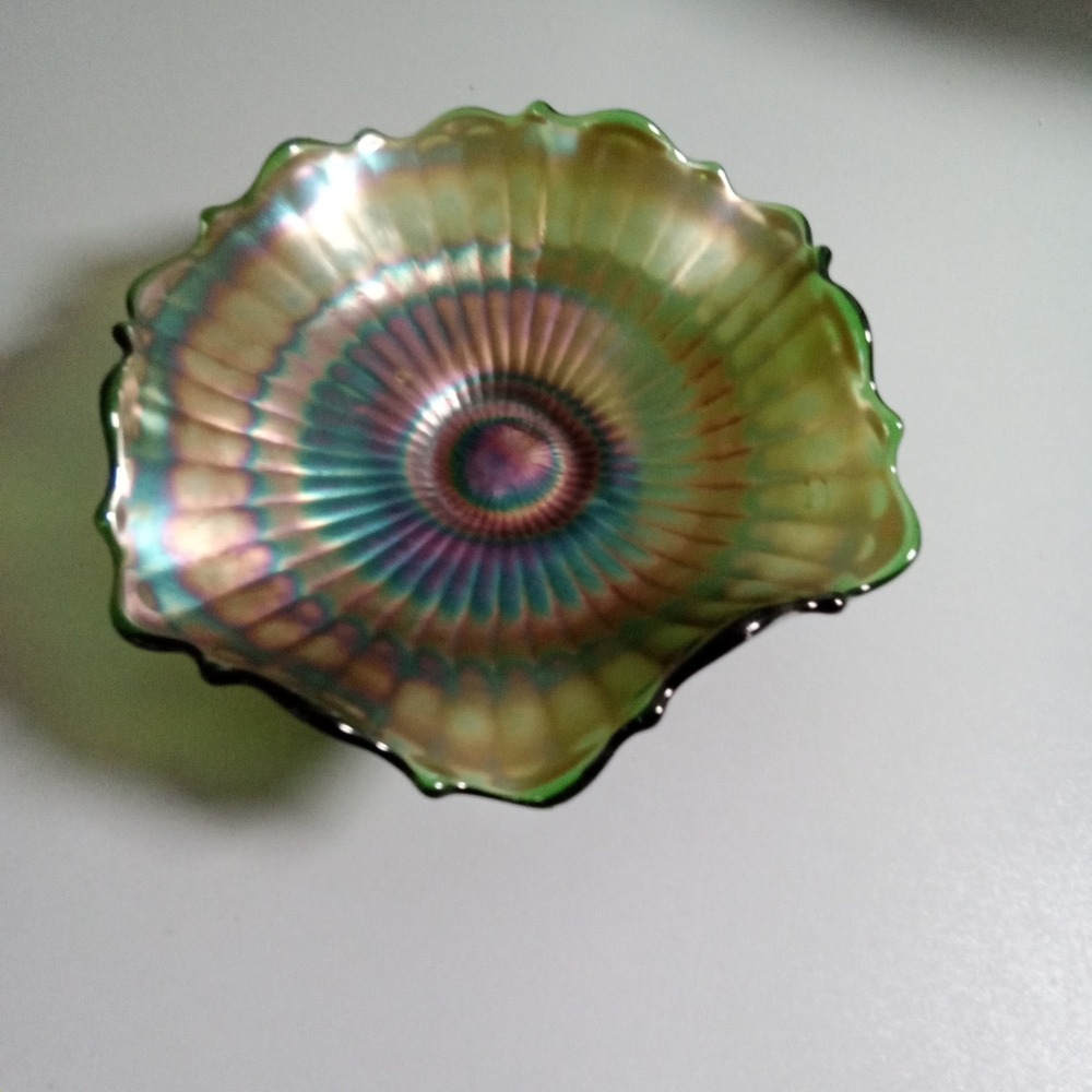 Northwood Stippled Rays Green Carnival Glass Bowl Ruffled Edge 1908-1915 Antique